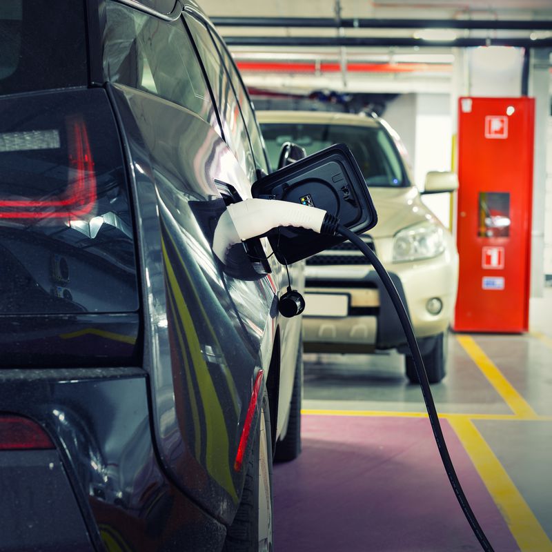 Aparcamiento coche eléctrico cuatro caminos Madrid