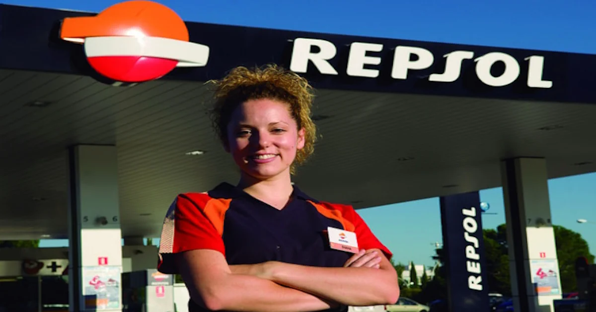 Gasolinera Repsol con atención al cliente
